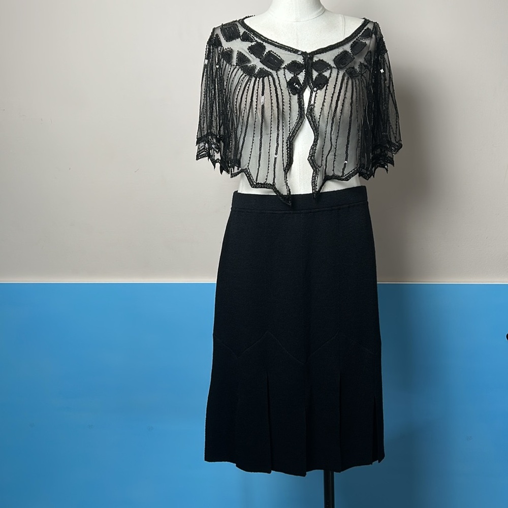 St. John Black Knee-Length Knit Skirt size S / M